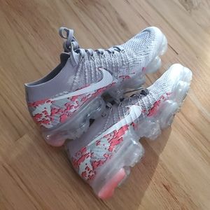 Women's Nike vapormax. Like new condition.